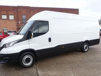 Gebraucht Iveco Daily 156 PS (114 kW) 2022 Weiß Van / Kleinbus