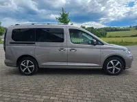 Gebraucht VW Caddy Maxi Style 122 PS (89 kW) 2023 Mojavebeige Van / Kleinbus