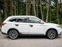 Gebraucht Mitsubishi Outlander 150 PS (110 kW) 2018 Weiß SUV