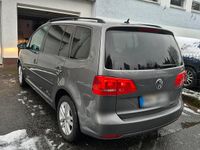 Gebraucht VW Touran 105 PS (77 kW) 2011 Grau Van / Kleinbus
