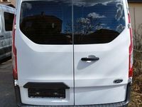 Second-hand Ford Transit Custom 105 CP (77 kW) 2017 Alb Monovolum