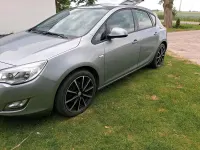 Gebraucht Opel Astra 120 PS (88 kW) 2011 Grau Kleinwagen
