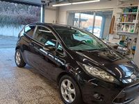 Gebraucht Ford Fiesta 97 PS (71 kW) 2010 Schwarz Kleinwagen