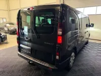Gebraucht Renault Trafic Life 150 PS (110 kW) 2022 Schwarz midnight Van / Kleinbus