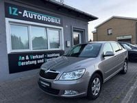 Gebraucht Skoda Octavia Elegance 105 PS (77 kW) 2012 Cappuccinobeige metallic Kleinwagen