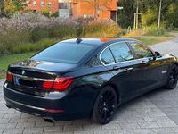 Gebraucht BMW 730 Comfort Edition 258 PS (189 kW) 2015 Schwarz Limousine