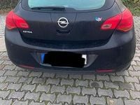 Gebraucht Opel Astra 116 PS (85 kW) 2011 Schwarz Limousine