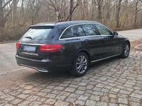 Gebraucht Mercedes C220 170 PS (125 kW) 2016 Schwarz Kombi
