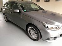 Gebraucht Mercedes E200 136 PS (100 kW) 2014 Grau Kombi