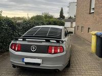 Gebraucht Ford Mustang 305 PS (224 kW) 2012 Rot Kleinwagen