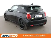 Gebraucht Mini Cooper SE 135 kW (184 PS) 2021 Schwarz Kleinwagen