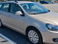 Gebraucht VW Golf VII 105 PS (77 kW) 2013 Gold Kombi