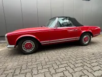 Gebraucht Mercedes 230 150 PS (110 kW) 1964 Rot Cabrio