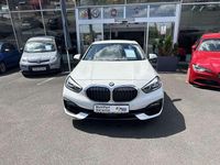Gebraucht BMW 118 Sport Line 136 PS (100 kW) 2022 Weiß Kleinwagen