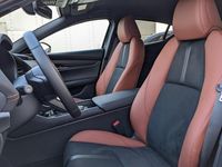 Neu Mazda 3 Nagisa 140 PS (102 kW) 2026 Weiß Limousine