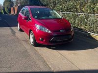Gebraucht Ford Fiesta Ghia 82 PS (60 kW) 2009 Rot Kleinwagen