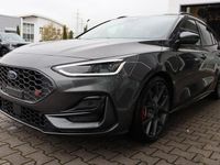 Neu Ford Focus ST 280 PS (205 kW) 2026 Grau Limousine