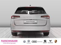 Neu Skoda Superb Selection 150 PS (110 kW) 2026 Grau Kombi