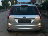 Gebraucht Ford Fiesta 69 PS (50 kW) 2005 Silber Kleinwagen
