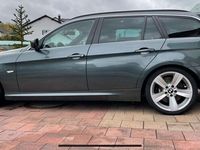 gebraucht BMW 330 xDrive.M Paket ab Werk. Navi. Xenon.AHK