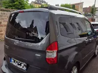 Gebraucht Ford Tourneo Titanium 101 PS (74 kW) 2018 Grau Kombi