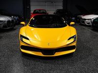 Second-hand Ferrari SF90 2022 Galben Berlinǎ