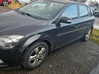 Gebraucht Kia Ceed 120 PS (88 kW) 2010 Schwarz Kleinwagen