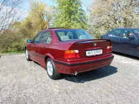 Gebraucht BMW 316 100 PS (73 kW) 1993 Rot Limousine