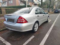 Gebraucht Mercedes C220 Classic 150 PS (110 kW) 2004 Silber Limousine