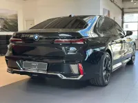 Neu BMW i7 Efficient Dynamics 334 kW (455 PS) 2026 Saphirschwarz Limousine