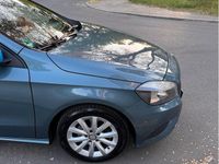 Gebraucht Mercedes A180 Style 122 PS (89 kW) 2013 Blau Kleinwagen