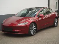 Gebraucht Tesla Model 3 Standard Range 208 kW (283 PS) 2024 Rot Limousine