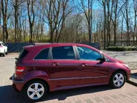Gebraucht Mercedes B170 116 PS (85 kW) 2009 Rot Van / Kleinbus