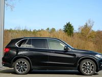 Second-hand BMW X5 Comfort Edition 449 CP (330 kW) 2017 Negru SUV
