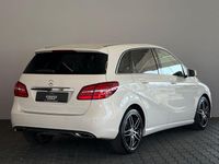 Gebraucht Mercedes B200 156 PS (114 kW) 2017 Weiß Van / Kleinbus