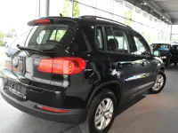 Gebraucht VW Tiguan Trendline 125 PS (91 kW) 2015 Schwarz SUV