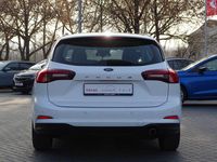 Gebraucht Ford Focus Cool & Connect 120 PS (88 kW) 2022 Weiß Limousine
