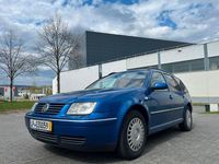 Second-hand VW Bora 116 CP (85 kW) 2002 Albastru Berlinǎ