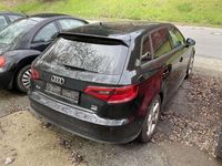 Gebraucht Audi A3 Attraction 110 PS (80 kW) 2016 Mythosschwarz metallic Kleinwagen