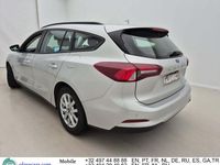 Gebraucht Ford Focus 120 PS (88 kW) 2022 Silber Limousine