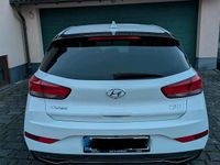 Gebraucht Hyundai i30 159 PS (116 kW) 2021 Weiß Limousine