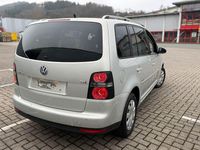 Gebraucht VW Touran Freestyle 140 PS (102 kW) 2010 Gold Van / Kleinbus