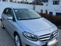 Gebraucht Mercedes 200 136 PS (100 kW) 2017 Silber Van / Kleinbus