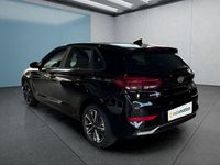 Neu Hyundai i30 140 PS (102 kW) 2025 Schwarz Kleinwagen
