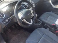 Gebraucht Ford Fiesta 68 PS (50 kW) 2012 Schwarz Kleinwagen