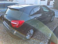 Gebraucht Mercedes A180 122 PS (89 kW) 2014 Schwarz Limousine