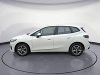 Gebraucht BMW 220 Active Tourer 156 PS (114 kW) 2025 Weiß Van / Kleinbus