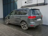 Gebraucht VW Touran Comfortline 150 PS (110 kW) 2025 Uranograu Van / Kleinbus