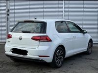 Gebraucht VW Golf VII Join 116 PS (85 kW) 2018 Weiß Kleinwagen
