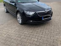 Gebraucht Skoda Superb Elegance 160 PS (117 kW) 2014 Schwarz Kombi